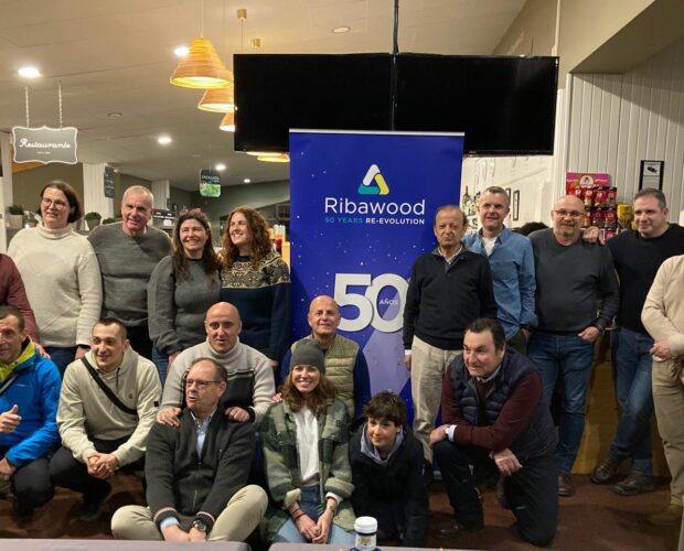 Trabajadores de la oficina de Ribawood en las jornadas corporativas anuales.